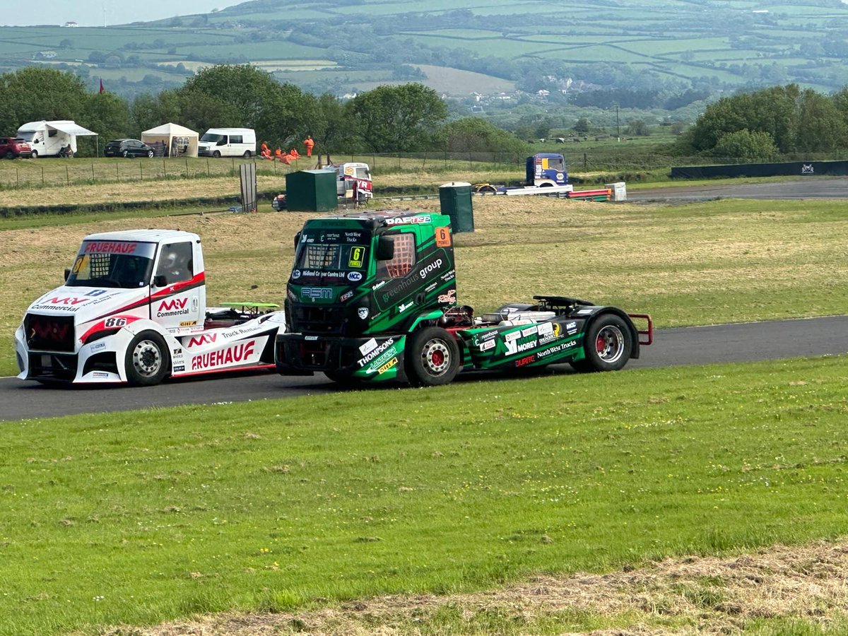 AdamsMorey's tweet image. Great start to the race weekend! 🚛💨

JP Racing held the quickest times in class 2, ready for pole position in for the first race 🏁

#btrc #pembrey #pembreycircuit #race #truckracing #daf @pembreycircuit