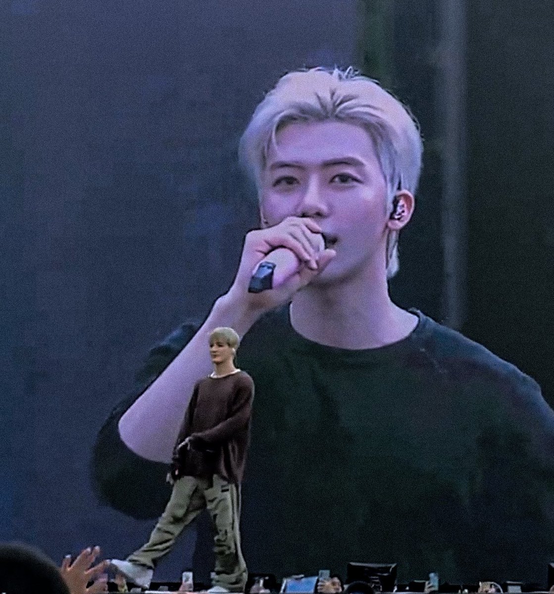 มึงงงงงงงงงงง ช่วยด้ววยย มันเขินตรงฮีแร็ปเปอร์แร็ปอยู่ข้างหลัง ส่วนแฟนแร็ปเปอร์ก็น่ารักด็อกแด็กอยู่ข้างหน้า ฟินว่ะ