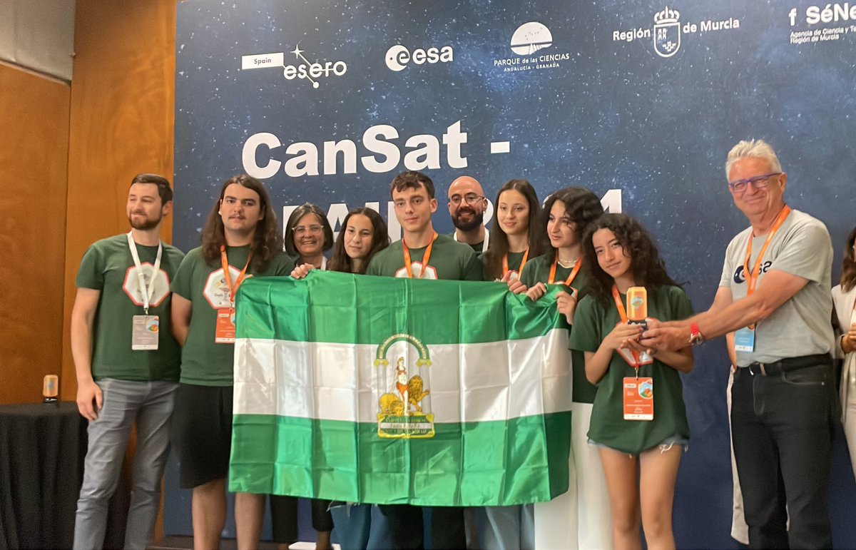 iesSantodomingo (@iessantodomingo) on Twitter photo Andalucia gana el 2° PREMIO CANSAT 2024 Nacional con el
elquipo <a href="/DaphSat_/">𝘋𝘢𝘱𝘩Sat 🛰🧫</a> del
<a href="/IesSantodomingo/">iesSantodomingo</a> de El Puerto de Santa Maria, Cádiz
LA MEJOR MISIÓN CIENTÍFICA.
Orgullosos de nuestro equipo, alumnado y profes.
<a href="/ParqueCiencias/">Parque De las Ciencias</a>
<a href="/ElPuerto/">Ayuntamiento de El Puerto de Santa María</a>
<a href="/AndaluciaJunta/">Junta de Andalucía</a> <a href="/CadizJunta/">Cádiz Junta</a>
<a href="/EseroSp/">ESERO Spain</a> Andalucia gana el 2° PREMIO CANSAT 2024 Nacional con el
elquipo <a href="/DaphSat_/">𝘋𝘢𝘱𝘩Sat 🛰🧫</a> del
<a href="/IesSantodomingo/">iesSantodomingo</a> de El Puerto de Santa Maria, Cádiz
LA MEJOR MISIÓN CIENTÍFICA.
Orgullosos de nuestro equipo, alumnado y profes.
<a href="/ParqueCiencias/">Parque De las Ciencias</a>
<a href="/ElPuerto/">Ayuntamiento de El Puerto de Santa María</a>
<a href="/AndaluciaJunta/">Junta de Andalucía</a> <a href="/CadizJunta/">Cádiz Junta</a>
<a href="/EseroSp/">ESERO Spain</a>