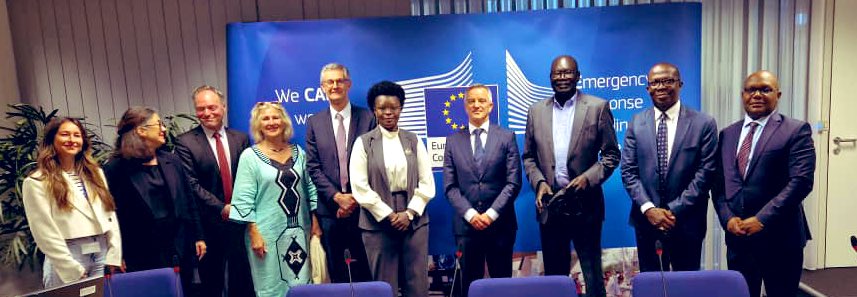 During the week, Reps of @GovUganda + @Refugees met with @eu_echo 🇪🇺 Deputy Director, Hans Das. Key issues: 👏 Appreciating ECHO's support for emergency response 💡 Innovative responses to the refugee crisis 🤝 Strengthening partnerships