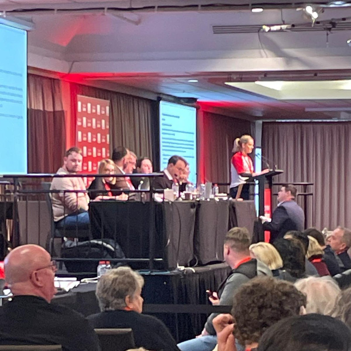 Victoria State Labor Conference today passed a motion from @LEAN_Victoria calling on the Federal government to reconsider the Future Gas Strategy and instead focus on reducing gas use + extraction. Congratulations to all involved!