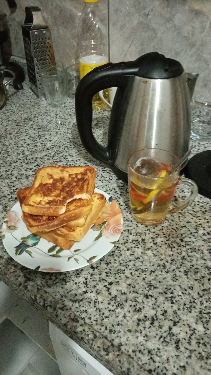 мамкин эмигрант tweet media