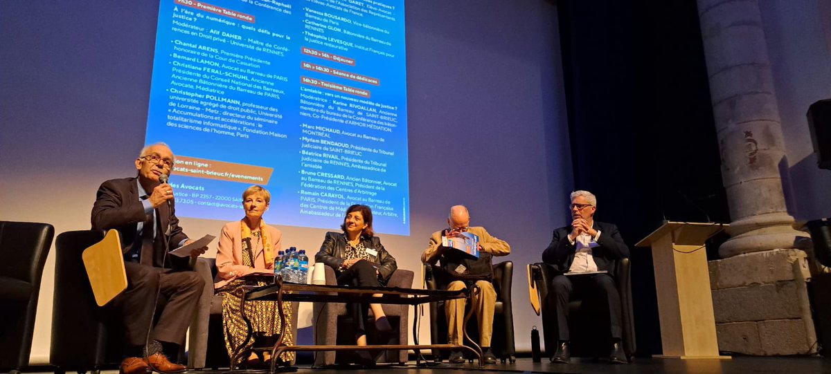 Tréguier. Coup d’envoi du 29eme Colloque de la Saint-Yves pour évoquer Quelle justice demain? sous la présidence de JR Fernández 
Une pensée émue et un bel hommage du bâtonnier Xavier Denecker  pour le juge Renaud Van Ruymbeke, grande figure du monde judiciaire, parti trop tôt.