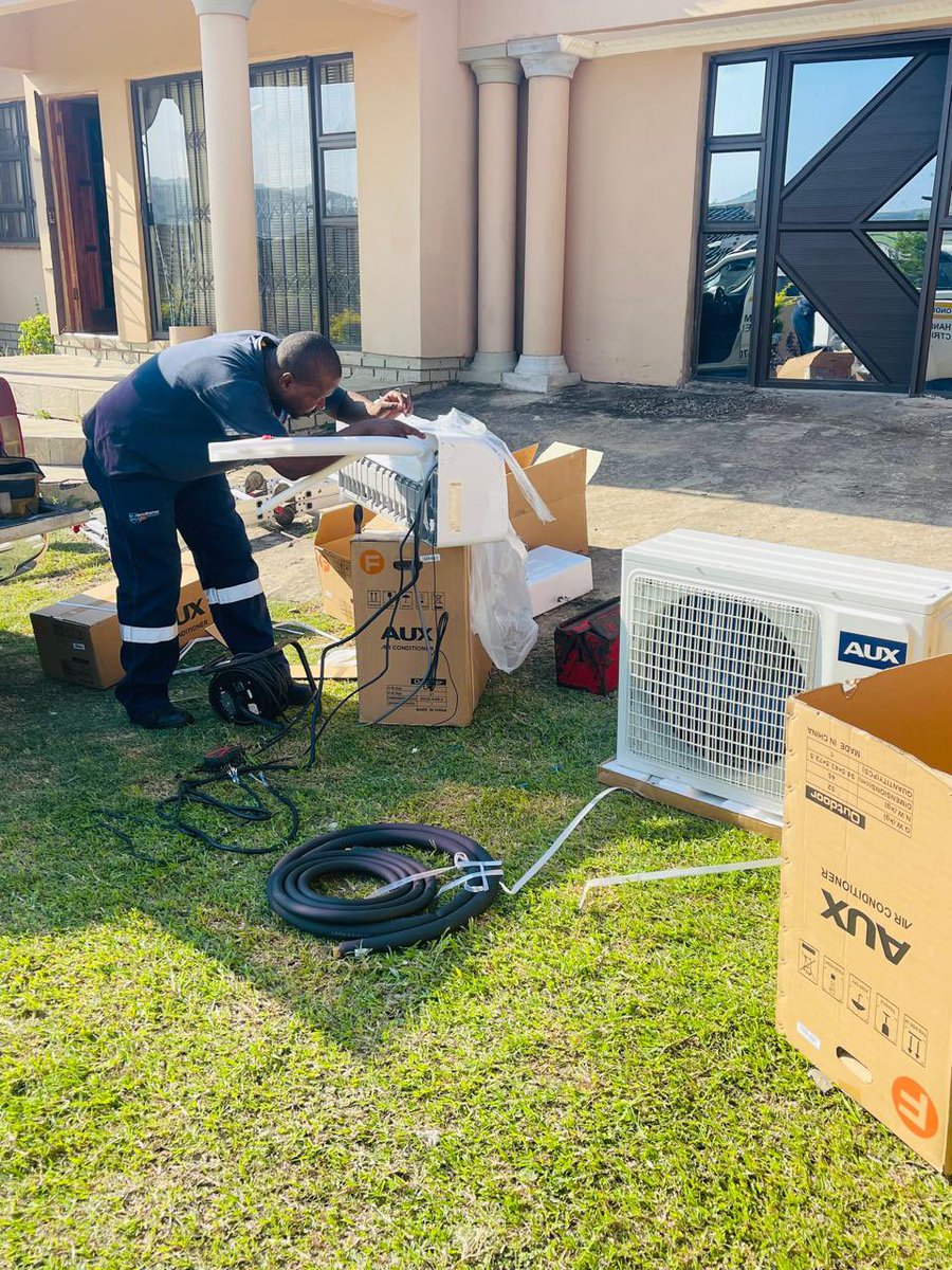 major_tech's tweet photo. Ngwelezane Rural, installation of 24000BTU and 12000BTU split Air Conditioners. Contact us on 0814926708 for quotes and assessments. https://t.co/G03MypcI7U