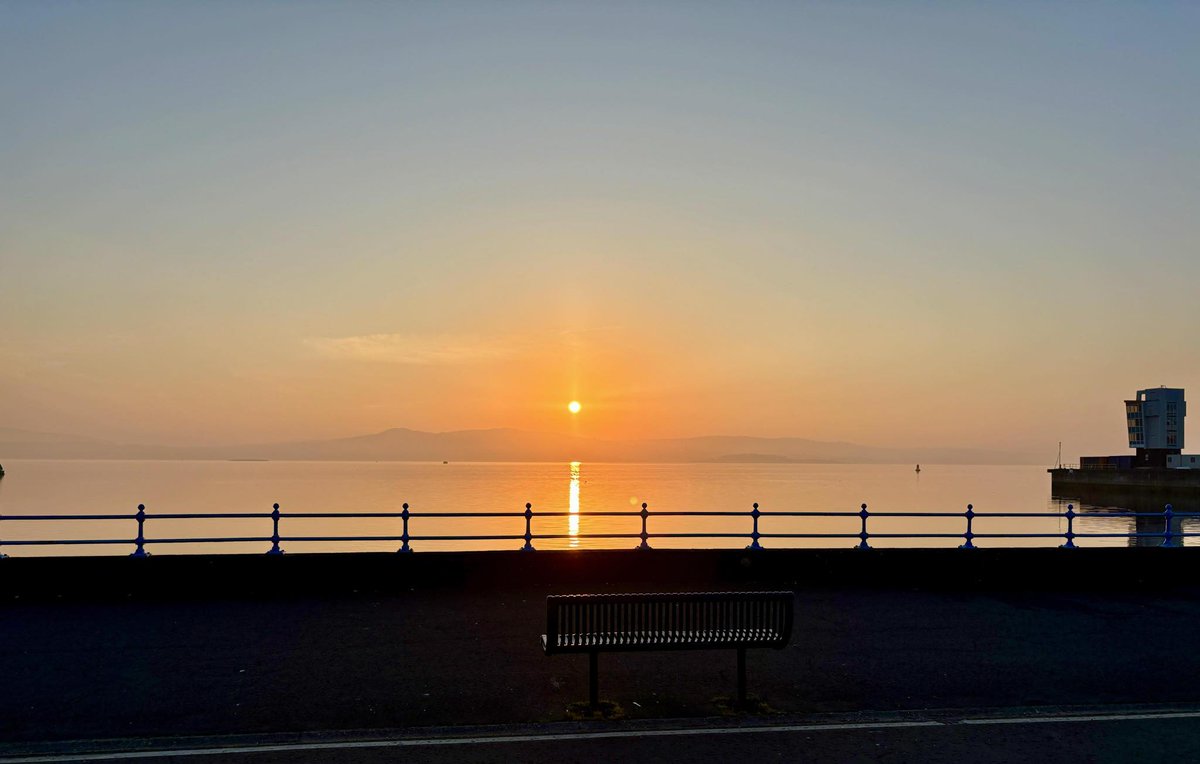 Sunrise this morning from Greenock Esplanade. Another great day ahead.

Thanks to Janet Boyle for the photo 📸

Discover Inverclyde 👇
discoverinverclyde.com

#DiscoverInverclyde #DiscoverGreenock #Greenock #Scotland #ScotlandIsCalling #ScotlandIsNow