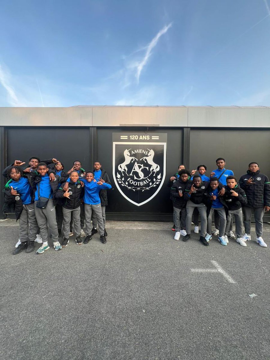 Merci au <a href="/AmiensSC/">Amiens SC</a> pour ce bel accueil au stade de #LaLicorne lors de notre séjour dans les #HautsdeFrance 🤩

#DiambarsMartinique #SESMartinique
