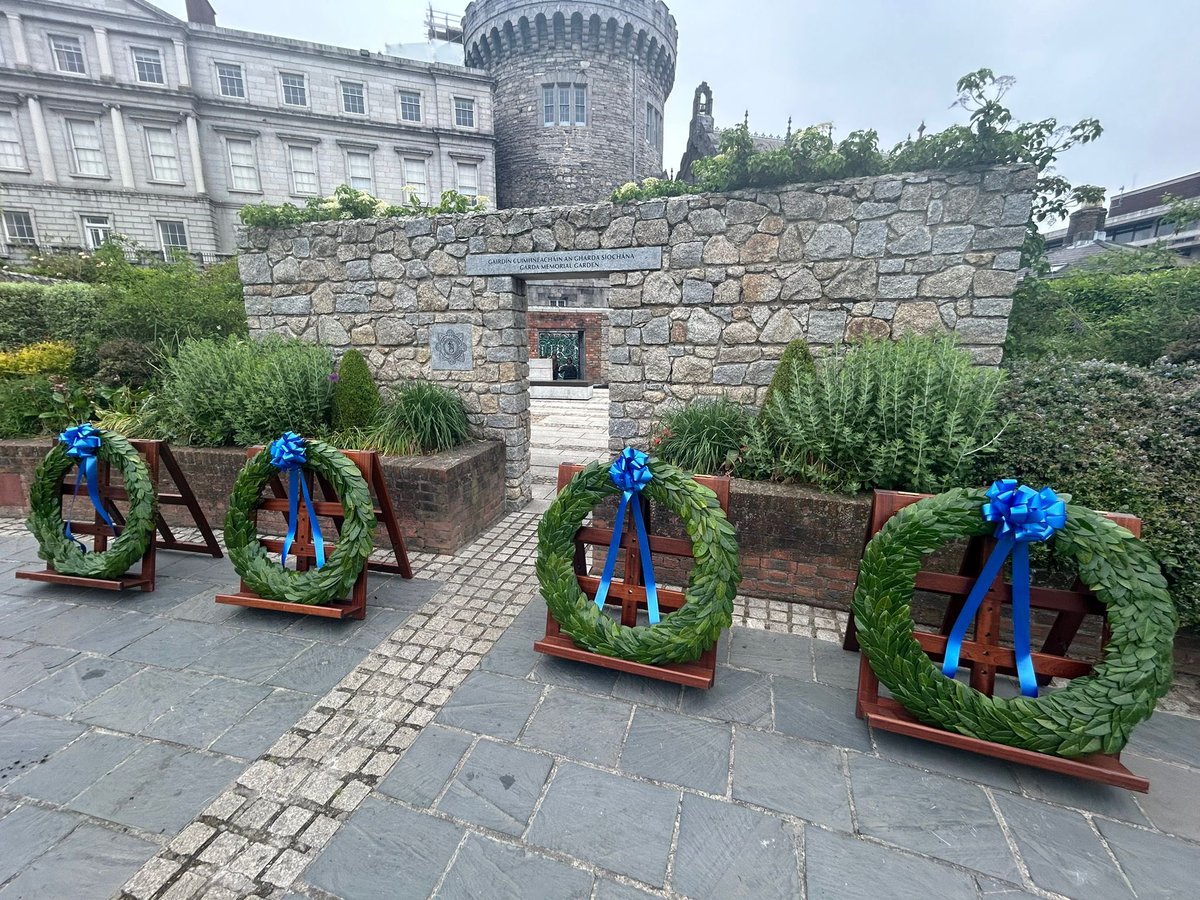 Our annual Garda Memorial Day to honour our 89 colleagues killed in the line of duty will take place at the Dubh Linn Garden in Dublin Castle at midday. Join us via the live stream on our Facebook page from 11:50am: tinyurl.com/bdeeshbj