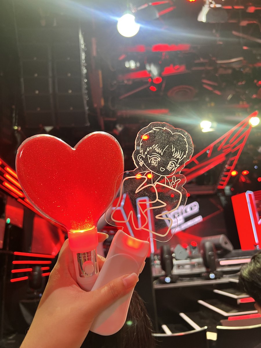SamaePeeves's tweet photo. #KZers are here to support YEN of #TeamSupreme
Letβs go Yen and ate @KZofficial β€οΈβπ₯
#TVT3FinalShowdown
#TheVoiceTeensPhilippines https://t.co/veGIr4RXsp