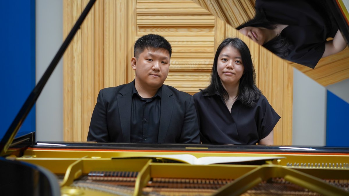 Come and join us in our Lunchtime Piano Duo Concert ft. Chi-Hang Chang & Elizabeth Khoo. The four-hand piano duo will perform an exciting programme for us this spring! 🎹🎶 📍Westminster Music Library 📆 Wednesday 22nd May 2024 🕧 12:30pm to 1:15pm 🔗 bit.ly/4dagrDJ