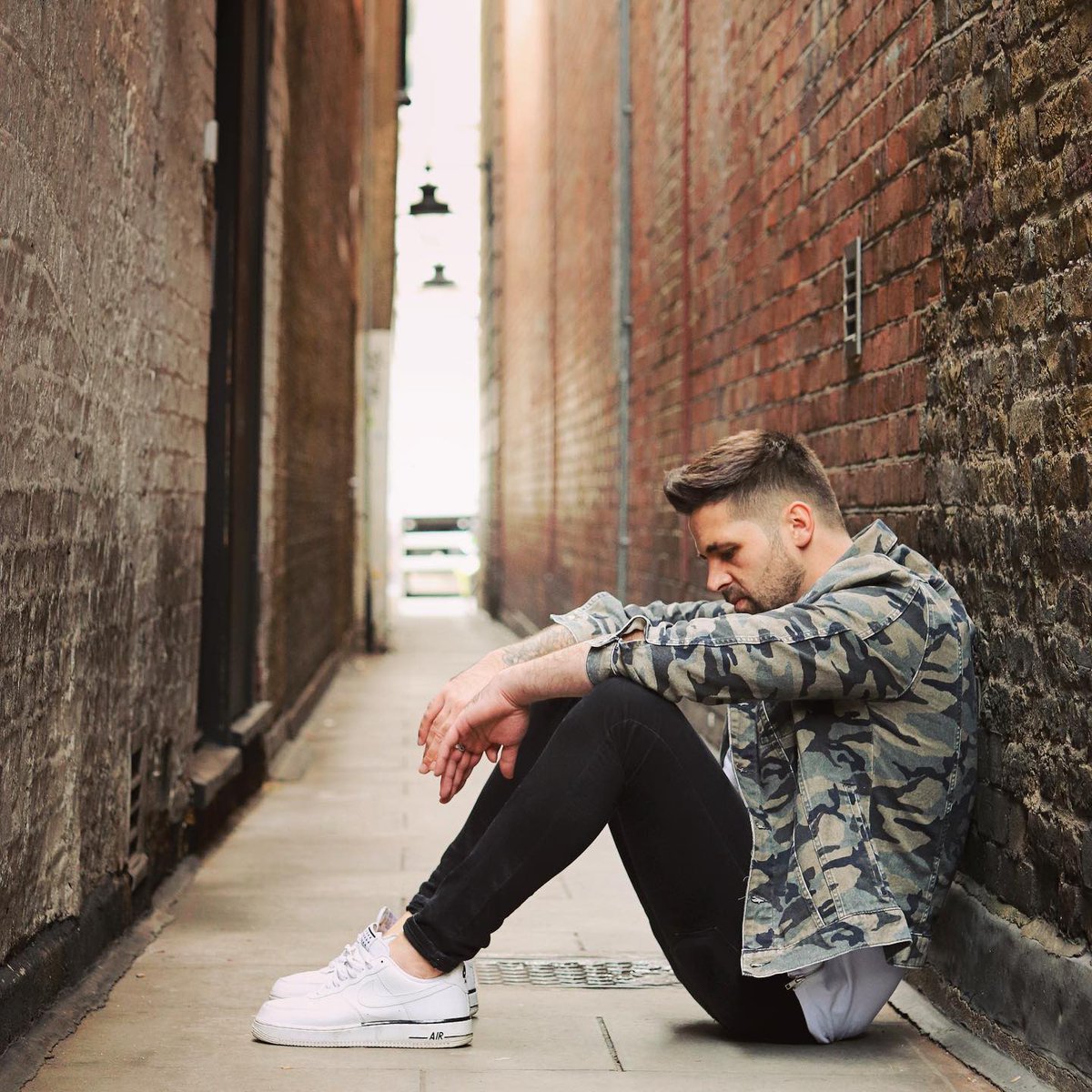 Eminence PR (@eminence_pr) on Twitter photo It’s #MentalHealthAwarenessWeek! Back in 2020, <a href="/BenHaenow/">Ben Haenow</a> released his sensational charity single #IfYoureLonely 🎶 the song continues to uplift listeners and all proceeds continue to be donated to <a href="/MindCharity/">Mind</a> 💙 you are not alone! 📸: <a href="/markwillis1993/">Mark Willis</a> It’s #MentalHealthAwarenessWeek! Back in 2020, <a href="/BenHaenow/">Ben Haenow</a> released his sensational charity single #IfYoureLonely 🎶 the song continues to uplift listeners and all proceeds continue to be donated to <a href="/MindCharity/">Mind</a> 💙 you are not alone! 📸: <a href="/markwillis1993/">Mark Willis</a>