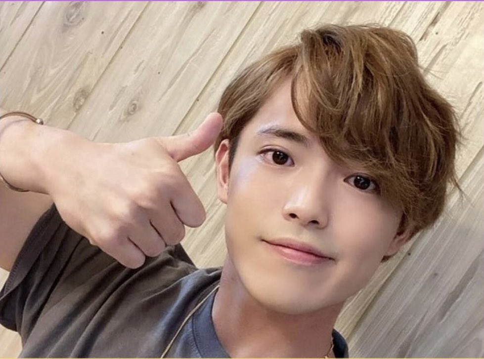 just_ice29q's tweet photo. TikTokで拾ったやつ、いつのしーくんだろう？めちゃくちゃかわいいんだけどー😆🧡前髪フワッ、サイドはスッキリ✨まさに👍👍👍👍👍👍優勝💯🏆
#吉澤閑也　#TravisJapan https://t.co/4a4QYGJgbY