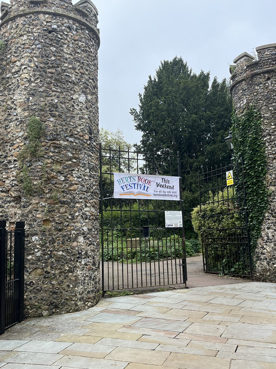 Herts Children's Book Group tweet media