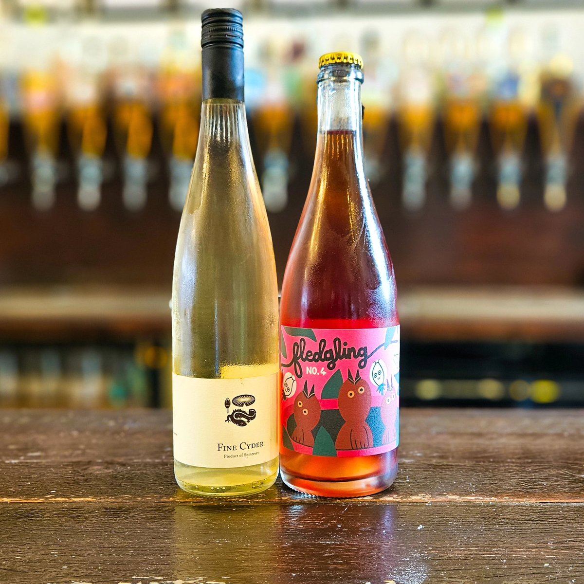 threehoundsbeer's tweet image. Sharing Ciders!

We&apos;ve picked some of the best Cider makers in the UK like @LittlePomona @RossCider &amp;amp; @KentishPipCider as part of our growing 750ml Cider Bottle selection. Great to share with friends and family!