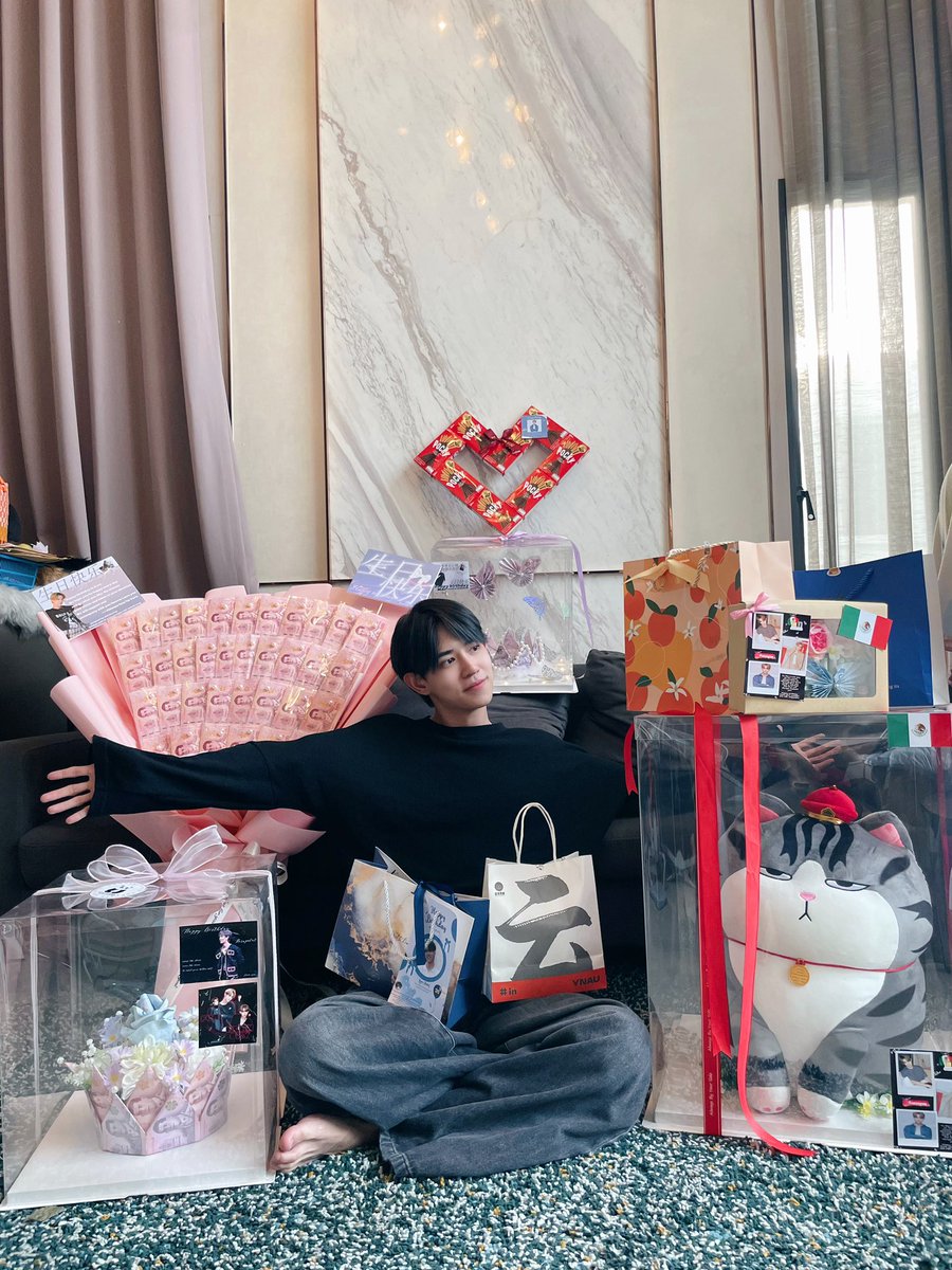 happy birthday to me🎂

ขอบคุณคำอวยพร และ ของขวัญจากทุกคนมากๆครับ ขอให้สิ่งดีๆที่ทุกคนให้มา 
กลับไปหาทุกคนด้วยเช่นกันนะครับ

🥺🩷🫶🏻