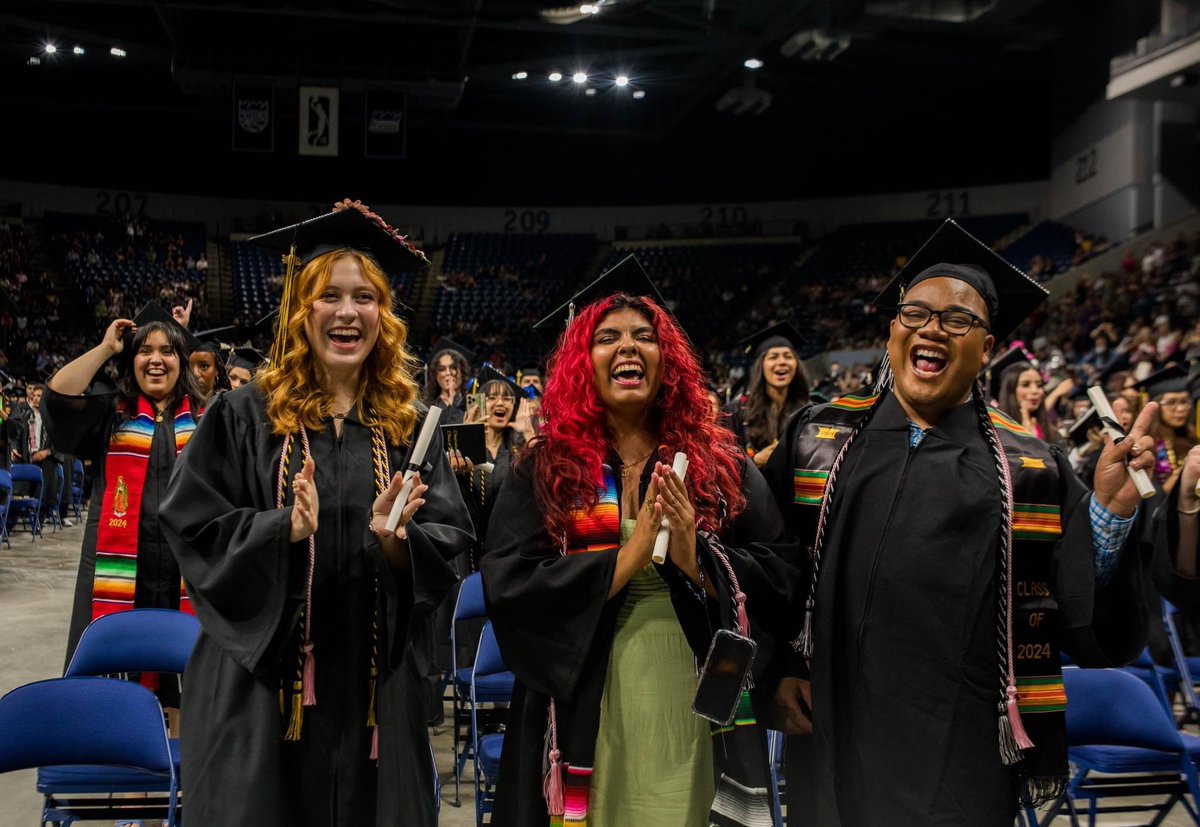 SJDeltaCollege's tweet photo. Reliving the moment πΈβ¨
#SJDeltaCollege #ClassOf2024 #MadeAtDelta https://t.co/QM7htLLUwD
