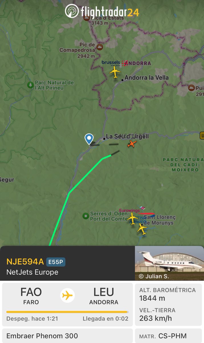 ℹ️ #Landed per la RWY 21 el #Embraer Phenom de @NetJets a les 18:23h hora local procedent de #Faro.