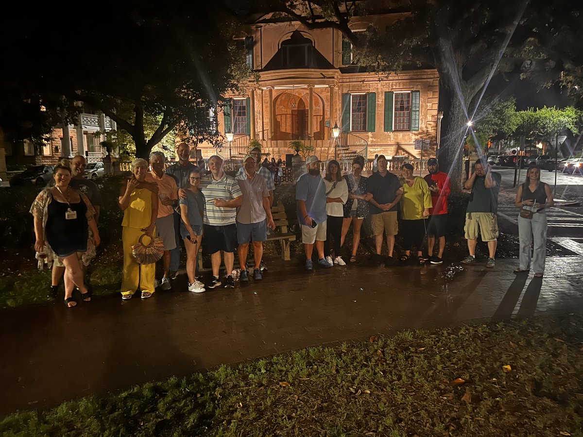 WitchingHourSav's tweet photo. Thanks you to all these superb guests who joined us for our #Friday #Savannah Ghost Tours with Brigid. You were great company! Book at https://t.co/QKU461N3sQ #ghosts #haunted #visitsavannah #paranormal #ghosthunting #ghosttours #spooky #spookyvibes #ghoststories #ghosthunt https://t.co/u4u7K3Ojuq