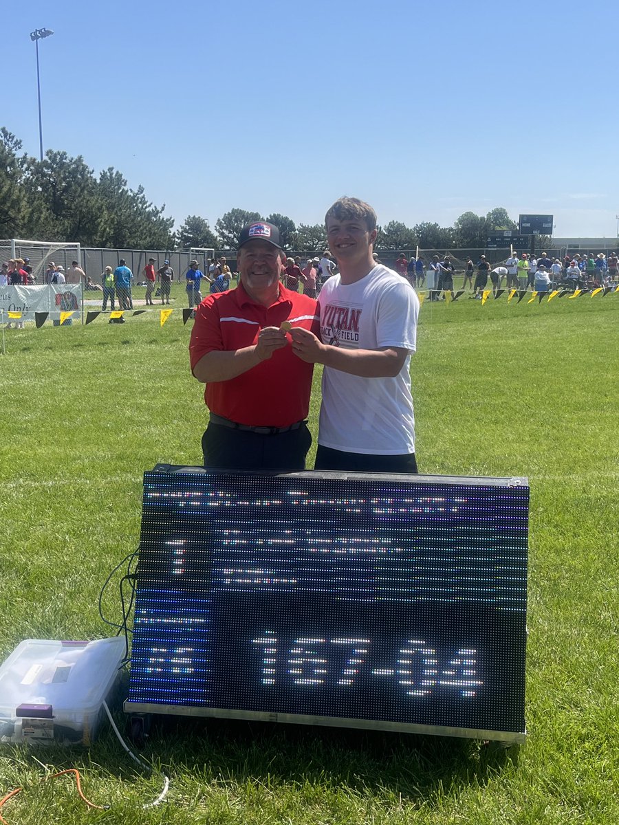 2024 discus state champion Derek Wacker! Thank you Coach Partridge!!