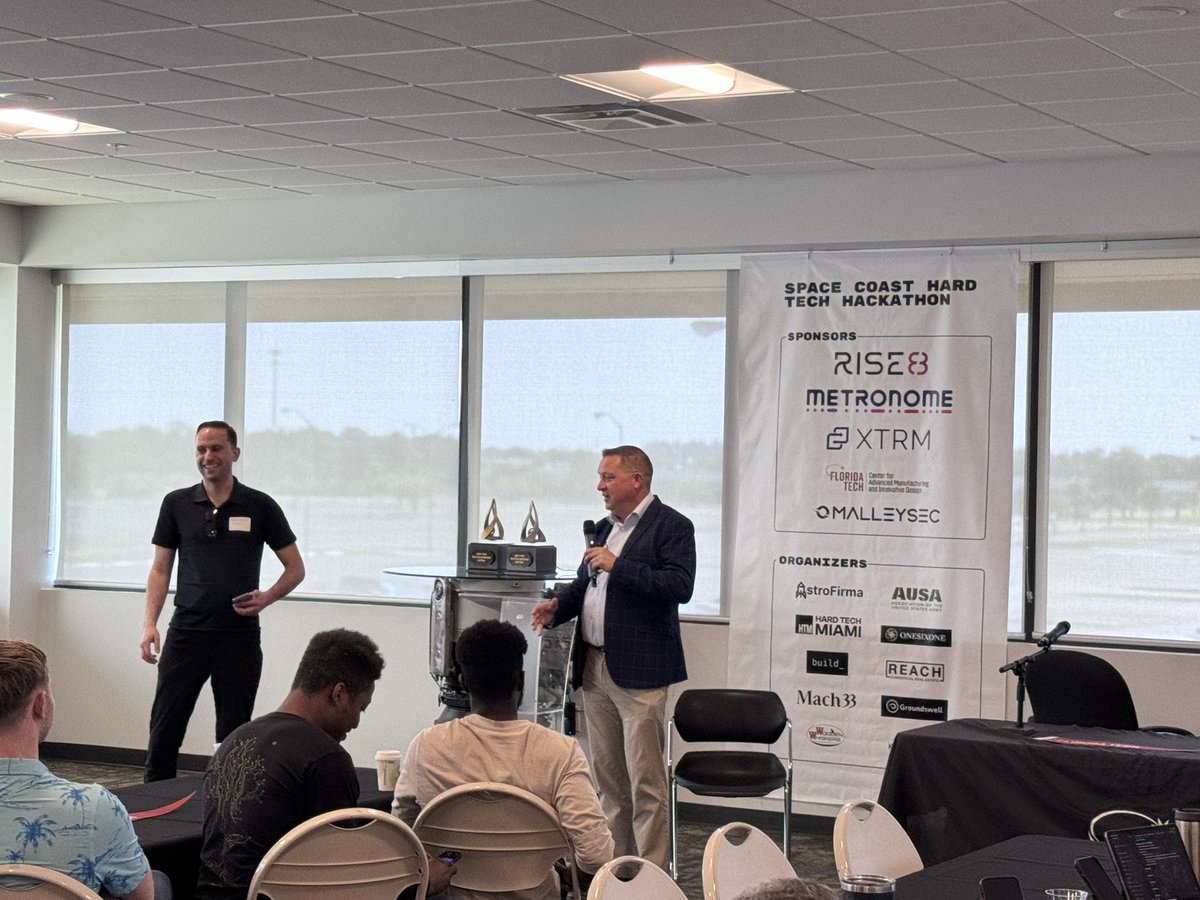 rycharbai's tweet image. The first Space Coast Hardtech Hackathon is underway!! @SpencerMac101 did an amazing job of coordinating, and assembling an innovative crowd from around the US at @FloridaTech.

@FloridaTechPrez come check out the project presentations at CAMID at 4pm.

#spacecoast #hardtech