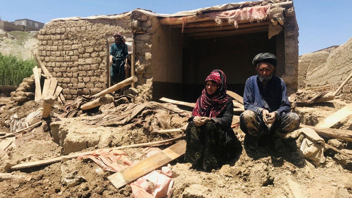 Flooding kills at least 68 people in Afghanistan euronews.com/2024/05/18/flo…