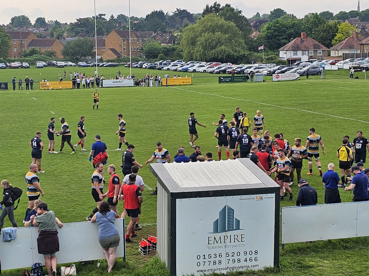 Full time here at Kettering. East Midlands 45 @OxfordshireRFU 36. A good fight back, but too big a hill to climb in the end. Next week Oxfordshire are at home at Chipping Norton RUFC vs Warwickshire