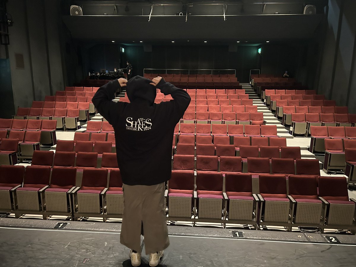 #SHAKES2024
東京Aチーム千秋楽ありがとうございました！
本当にあっという間でした。
俳優座劇場という素敵なステージに、Aチームの皆さんと立てたこと、沢山のお客様に観て頂けたこと本当に幸せです。
明日はBチーム千秋楽！！楽しんじゃってください！！
次は大阪、名古屋でお会いしましょう！！