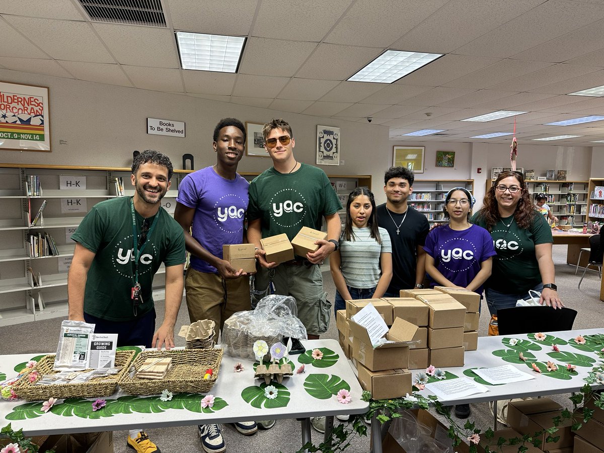 RidgeInteracts's tweet image. proud of our Spartan Service Council Members that served last wk at #SouthDadeRegionalLibrary as members of this yrs #YouthAdvisoryCommittee facilitating #microgreen workshops for @MiamiDadeCounty kids! Workshops, demonstrations, & fun! #2024ServiceProjects