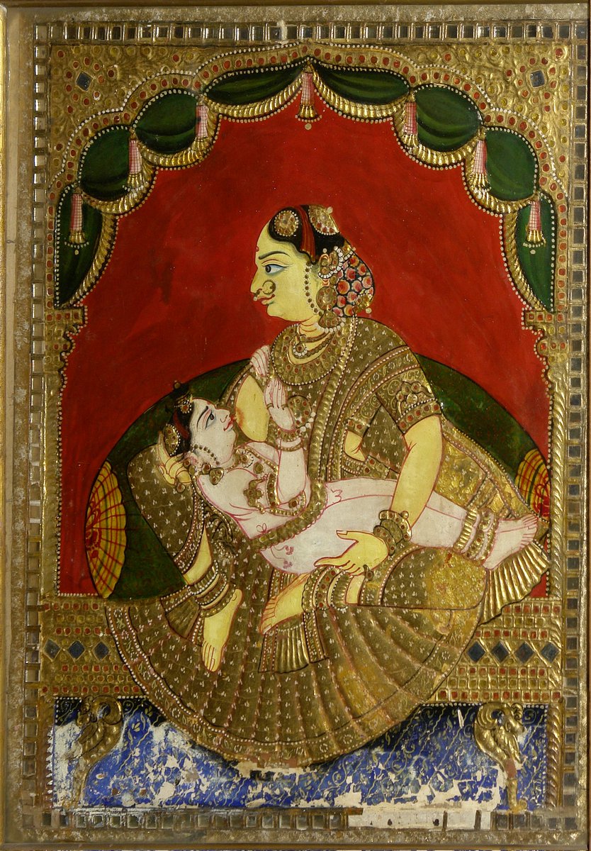 on #InternationalMuseumday I visited National Crafts Museum Here sharing an interesting Tanjavur painting from 19th century,depicting Yashoda, holding her son Krishna on her lap. And do u know in the Tamilian tradition baby Krishna is often shown fair skinned and not blue. 🪷