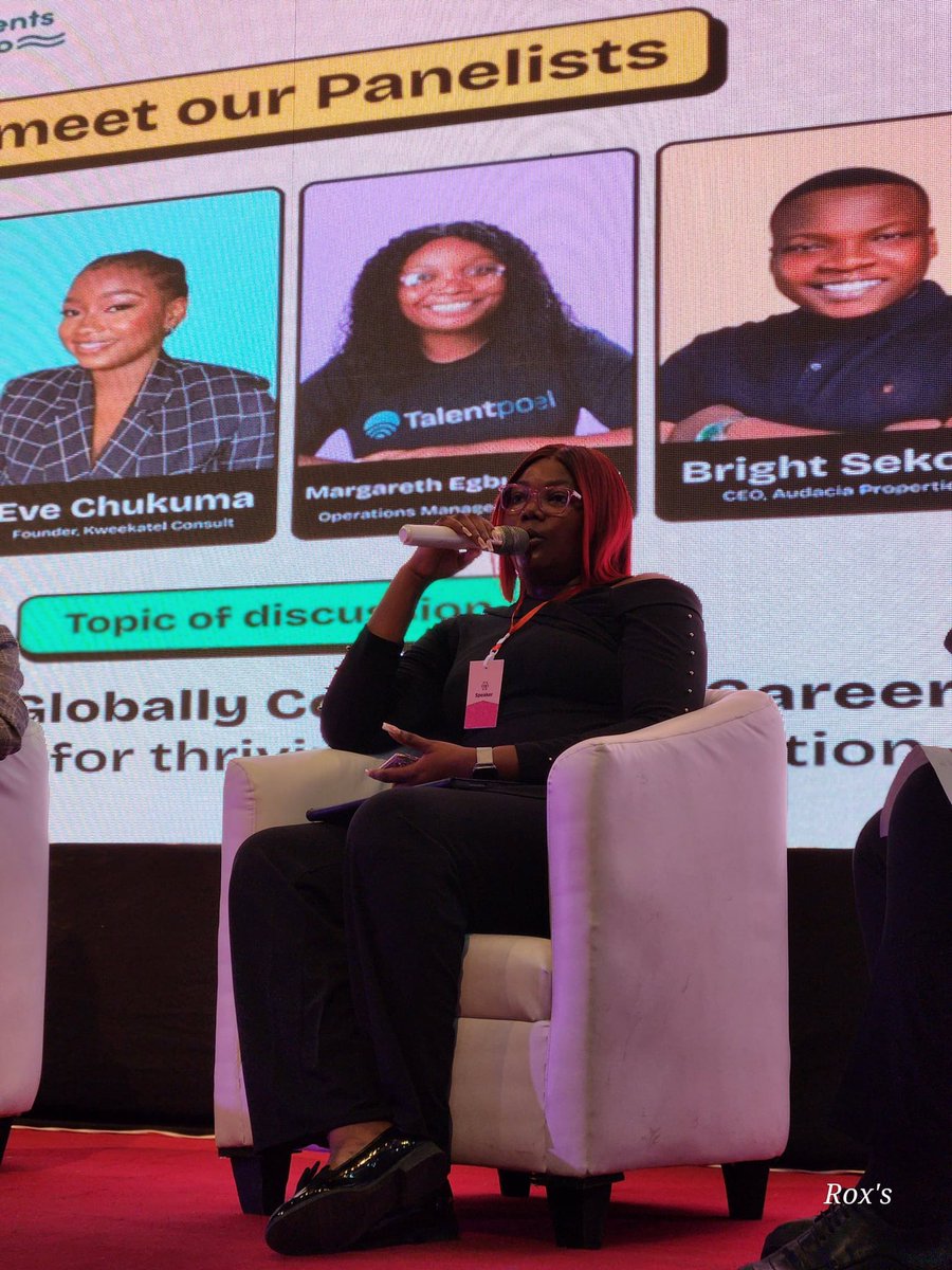 Lsc_expo's tweet image. These are the radiant faces of our panelists during the panelist session.🤭

These panelist gave necessary details to the questions asked.😌

Which panelists did you enjoy the most? 
Tag them in the comment section.🚀

#LSCE1.0 #lagosstudentcareerexpo #LSCE #Lagosstudents
