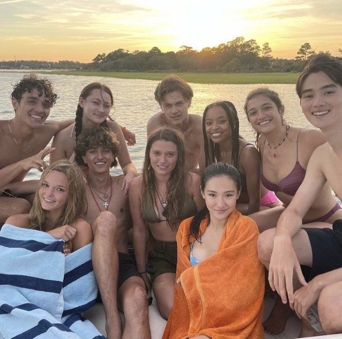 toleratesam2's tweet photo. last summer felt like a dream https://t.co/jczp0udGgF