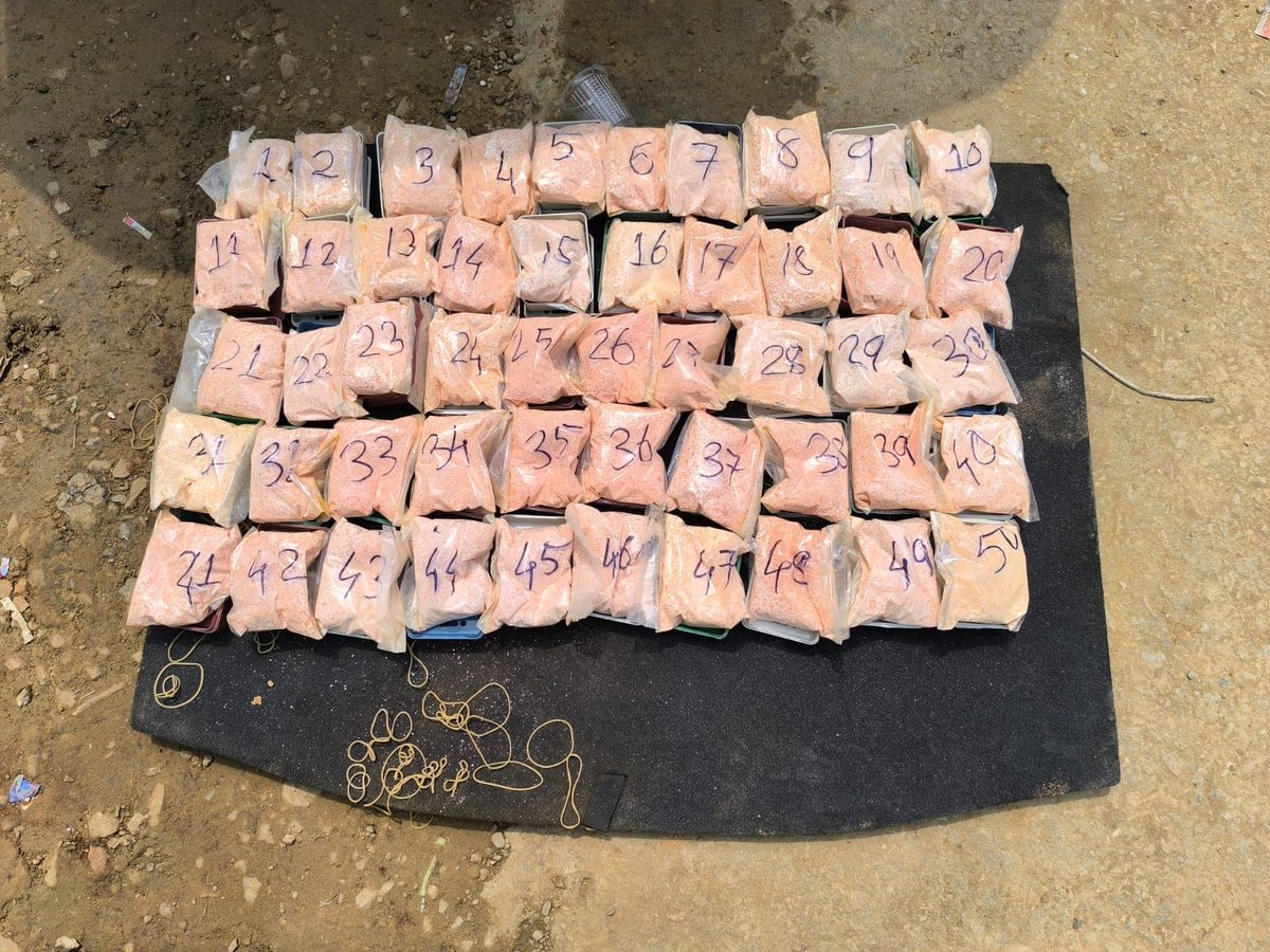 In the past two days, @assampolice has dealt a significant blow to drug peddlers as part of their ongoing effort to rid Assam of narcotics and protect the lives of youths through their #AssamAgainstDrugs initiative.

@karbianglongpol today seized approximately 574 grams of heroin