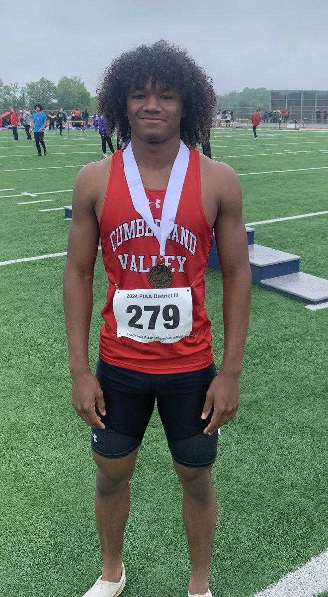 Ke’Aune Green’s 100m time of 10.75 is also a new school record.