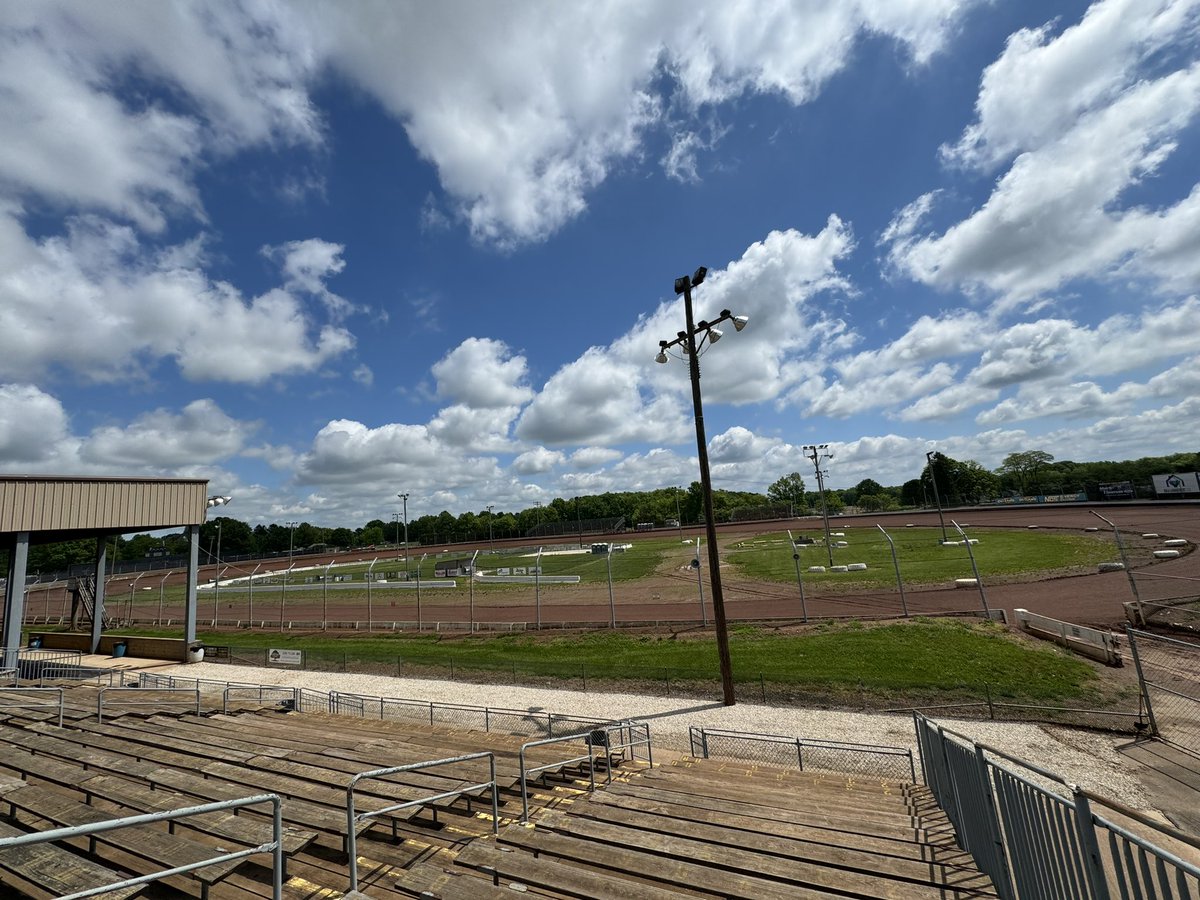 A perfect Ohio day for a Sprint Car race 😎