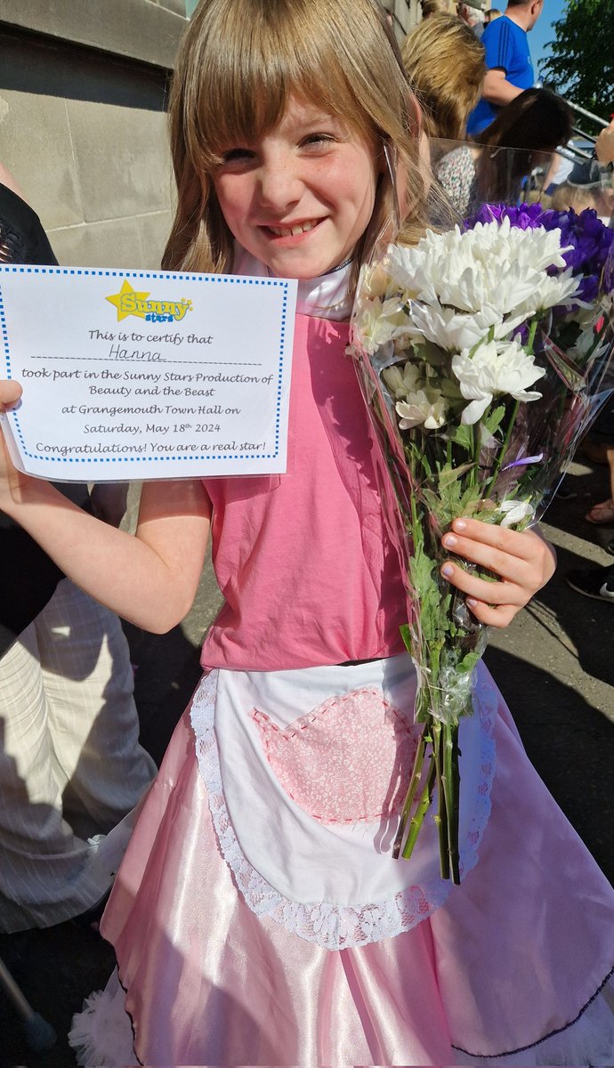 Michelle190386's tweet photo. @Primary3MC Hanna performed in a show today as Mrs Tea-time in Beauty and the Beast at Grangemouth Town Hall! https://t.co/XcIjjlJLwF