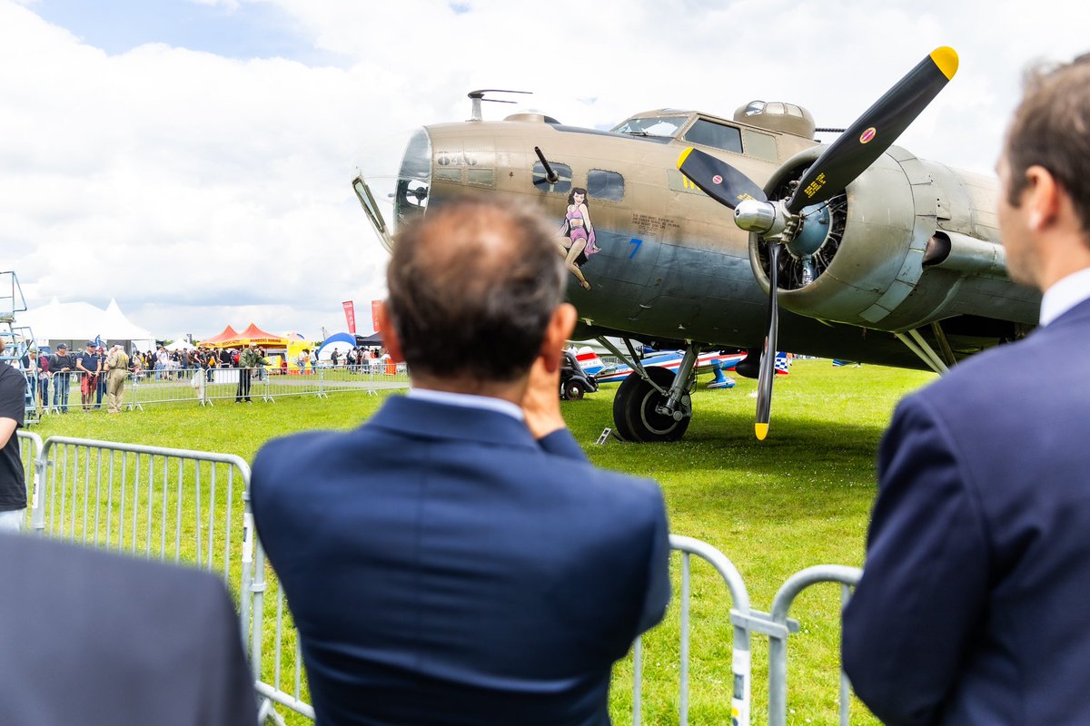 Depuis les maquettes de Léonard de Vinci jusqu’à aujourd’hui, en passant par Saint-Exupéry, l’histoire de l’aviation s’est souvent inscrite dans un désir de liberté.