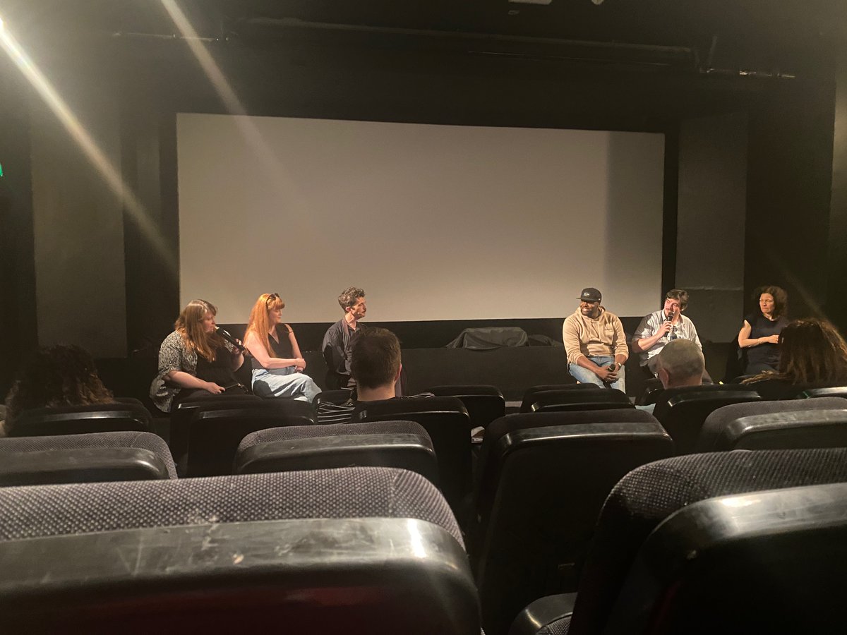 CreativeCollene's tweet image. Great panel &amp;amp; screening of @networkfhm short films yesterday in @flatpack festival, Birmingham.

Lovely to meet some filmmakers &amp;amp; see the talent execs who’ve led some really helpful Zoom workshops.

Lots of interesting discussion &amp;amp; enthusiasm for Midlands film production.🎬