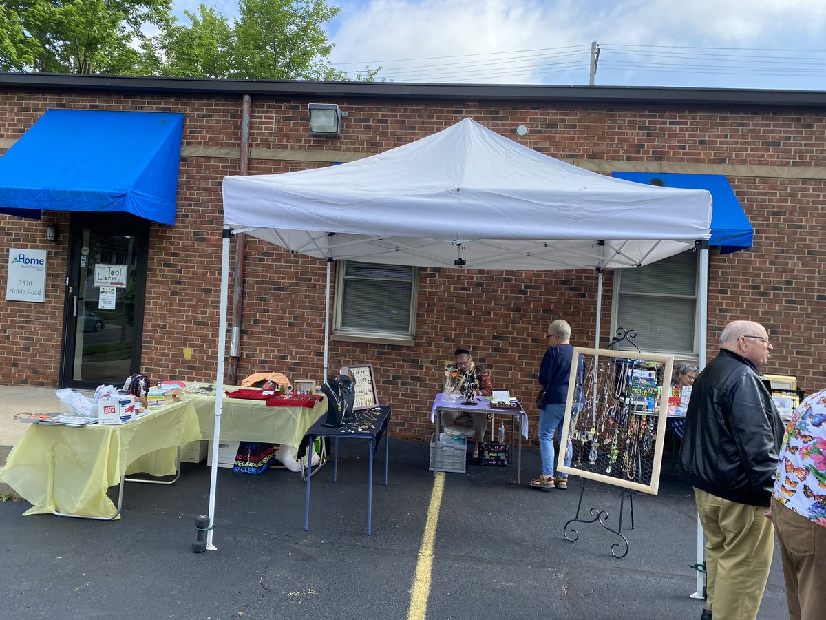 NobleNeighbors's tweet photo. Flea Market &amp; Tool Sale @ Home Repair Resource Center. The pie sale sold out within minutes! #WeAreNoble #ClevelandHeights https://t.co/xwK6fsfWOO