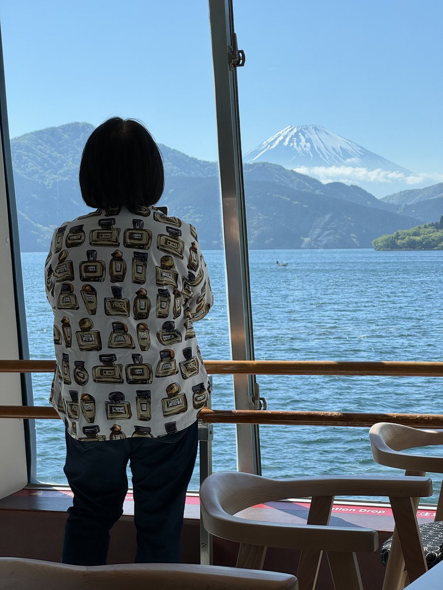 富士山を一度も生で見たことがないという母に、富士山を見せてきた