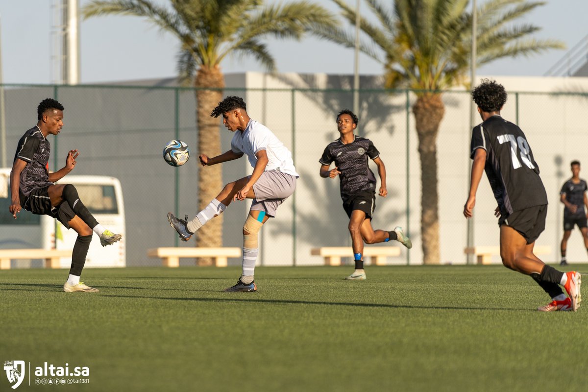 tai1381AC's tweet image. 📸 صـور من المباراة 
.
#الطائي_الشباب
#مستقبل_الطائي
#الطائي #فارس_الشمال