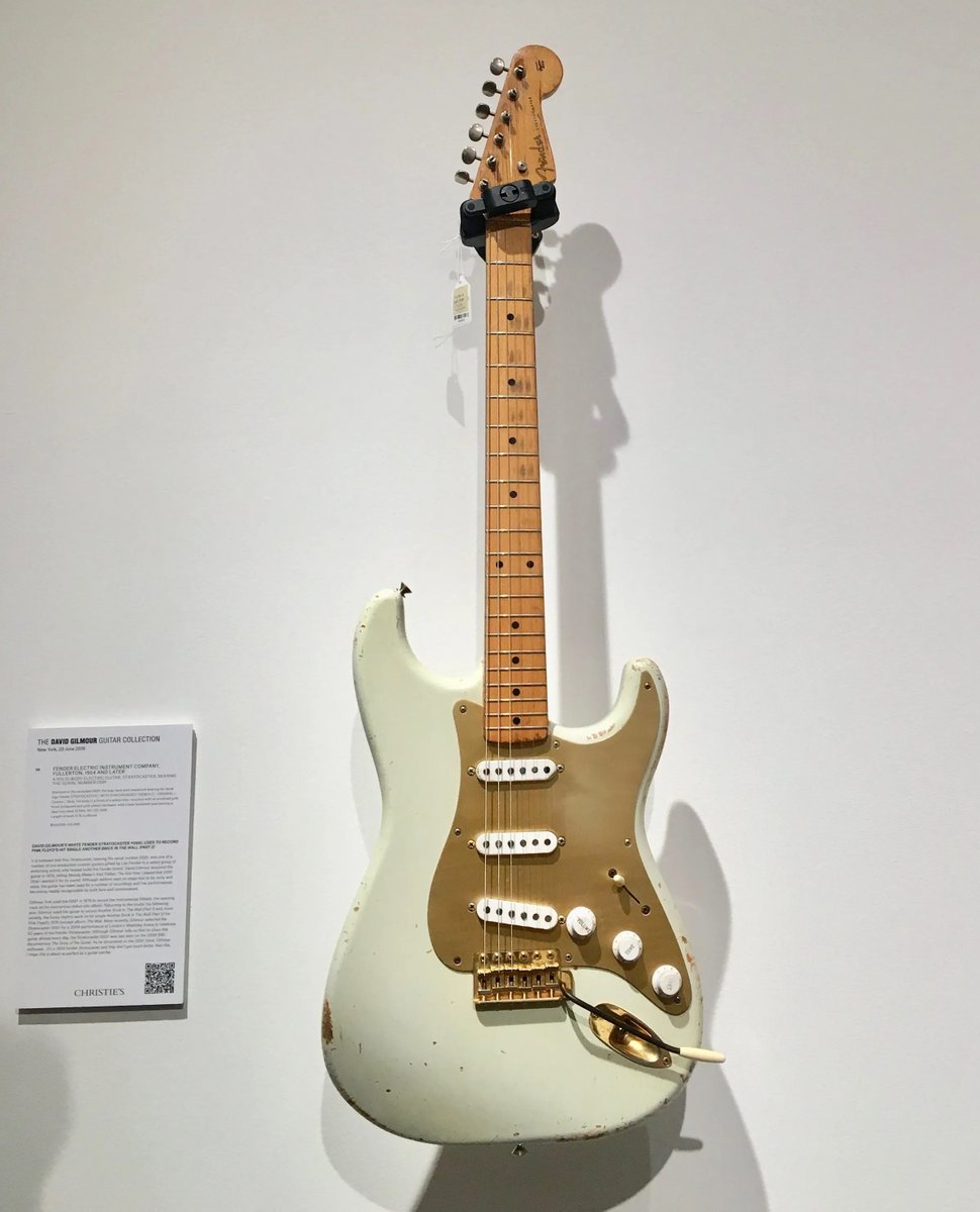 David Gilmour's 0001 1954 Fender Stratocaster
#guitar #Fender #Stratocaster #FamousGuitars #DavidGilmour #PinkFloyd #Straturday
