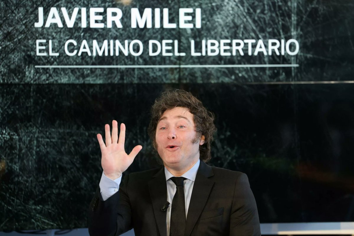 Milei se va a gastar 460.000€ de dinero público de los argentinos, para viajar a España y presentar su libro que critica el gasto público de los políticos.
