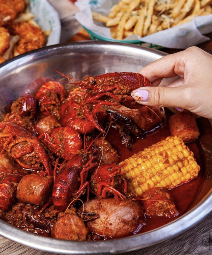 Sometimes the gloves have got to come off. Don't be afraid to dig right into a cajun boil tonight 🦐

📍 1255 Quintillo Dr. Bear, DE 19808

#twoclaws #twoclawscajun #delaware #bear #wilmington #delawarefood #cajunseafood #cajunfood #seafoodrestaurant #foodiefeature #cajunboil