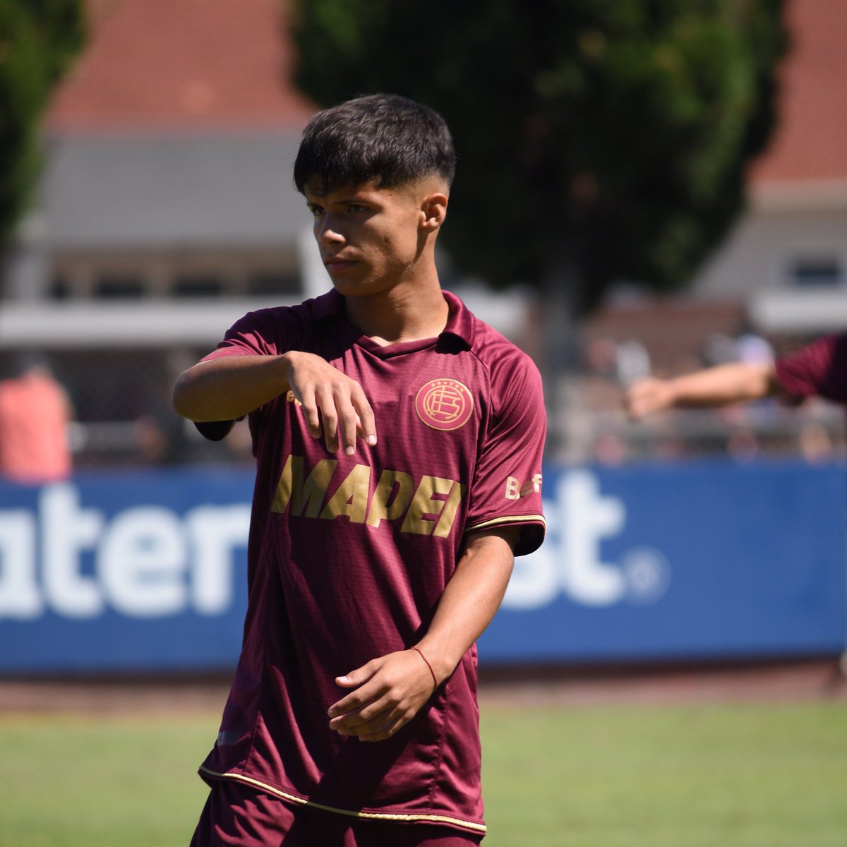 #LanúsJuveniles 🇱🇻 Se juega el #ClásicoDelSur en la LPF de divisiones inferiores 2024 📱💻 Transmisión EN VIVO de los partidos de local (Cuarta, Quinta y Sexta): youtube.com/live/6HXJReURV…