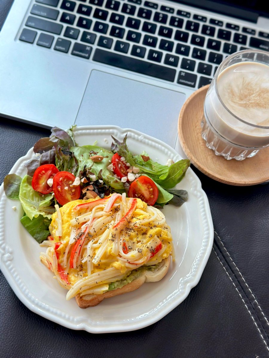 rezzaaditya076's tweet image. Breakfast is the most important meal of the day - don&apos;t forget it