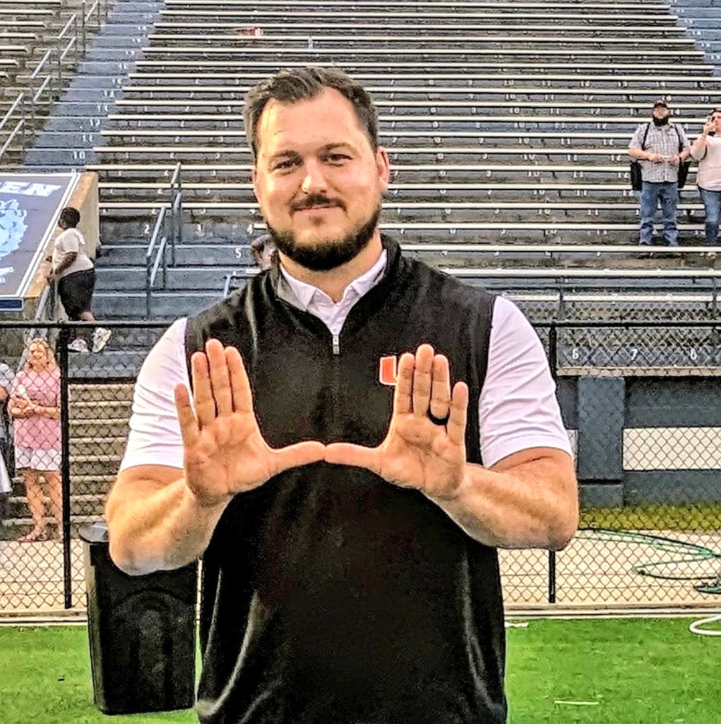 Thanks for coming out to the Blue and White Game @CoachWoodiel of @CanesFootball . It's always great to have you in Camden! #ForC🐾MDEN @COACH217ROLAND