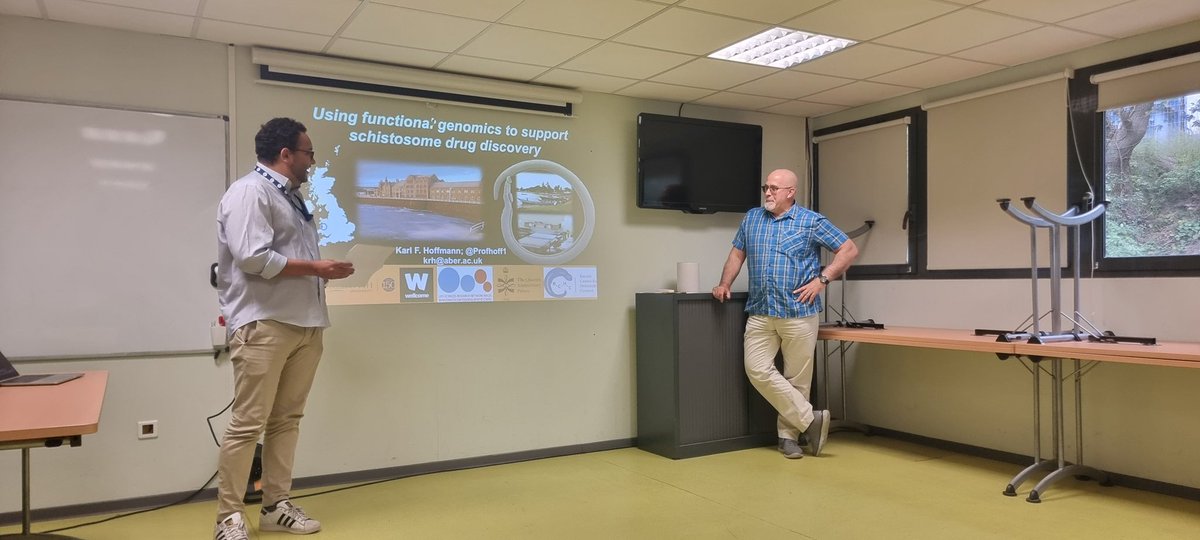 RonaldoAug's tweet photo. Last week, we had the pleasure of hosting @ProfHoff1 at @ihpe_lab @upvd1. We look forward to exciting future collaborations. Many thanks to @TULIP_GS_LabEx for making this possible! https://t.co/KJ5cn6meZc
