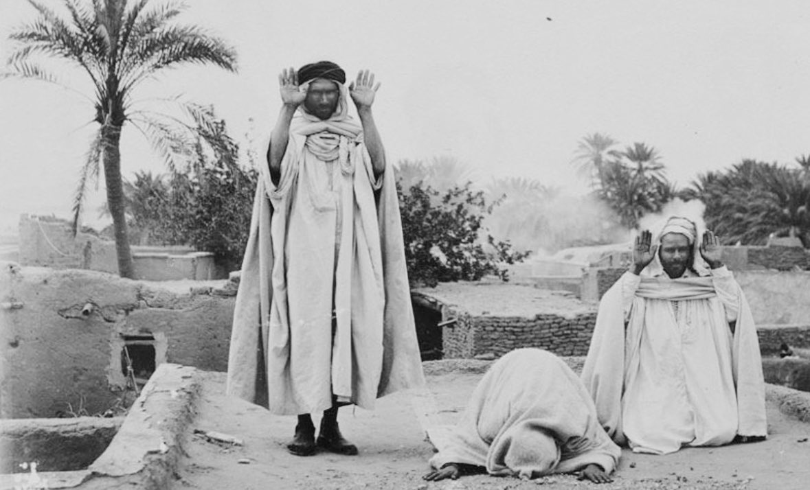 واجمل من الإحساس من بعد الصلاة
     أحساسك اللي قال قبله صلها