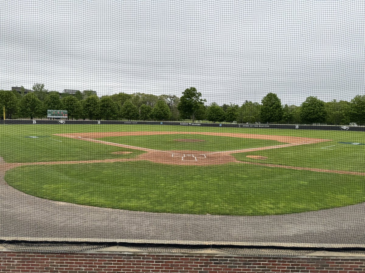 Rise and not much shine at Govoni Field for day 2 of the Babson Park Regional Trimming the field in half today. Starting the day with our first elimination game. @BabsonBaseball vs @UMassDAthletics at 830. @AthleticsMC vs @SalisburyBB at 12. TBD in game 3 at 3:30.