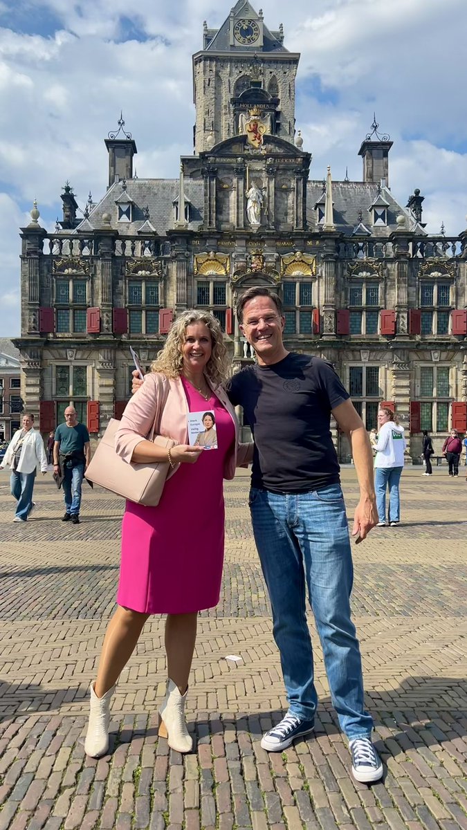 Vandaag heeft de <a href="/VVDDelft/">De Delftse VVD</a> samen met <a href="/markrutte/">Mark Rutte</a>  geflyerd om de Europese verkiezingen onder de aandacht te brengen. Super trots op ons Delfts lid <a href="/FrancineHeijnen/">Francine Heijnen</a>, zij staat op plek 20 💪🏻 
6 juni kunt u stemmen!