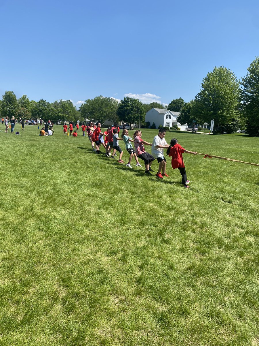 Laura Torrey tweet media